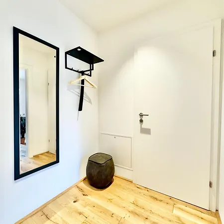 Wohnung Mit Balkon Und Parkplatz Wien Exterior foto