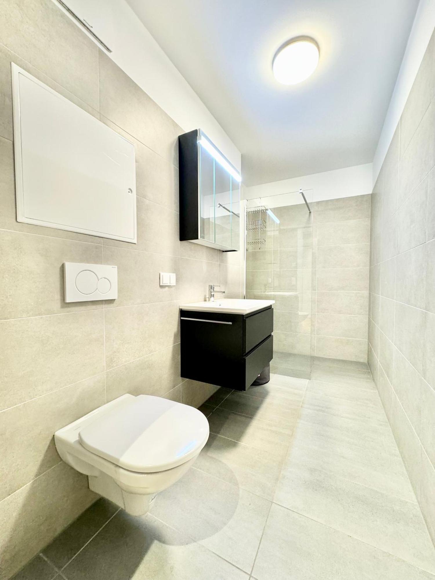 Mit Balkon Und Parkplatz Appartement *